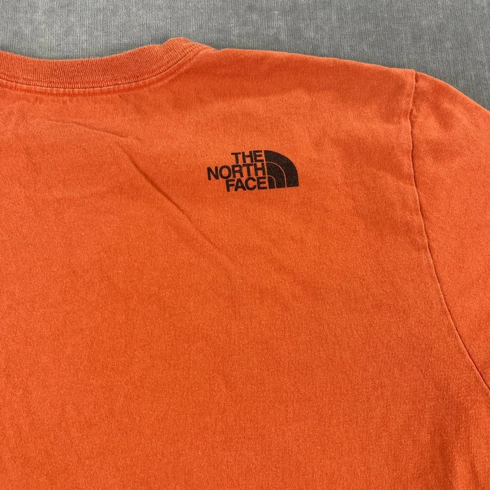 The North Face Mens Large Orange Short Sleeve Logo Graphic T-Shirt